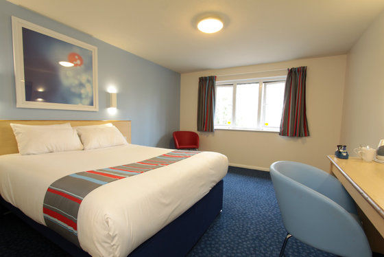 Travelodge Cardiff Llanedeyrn Room photo